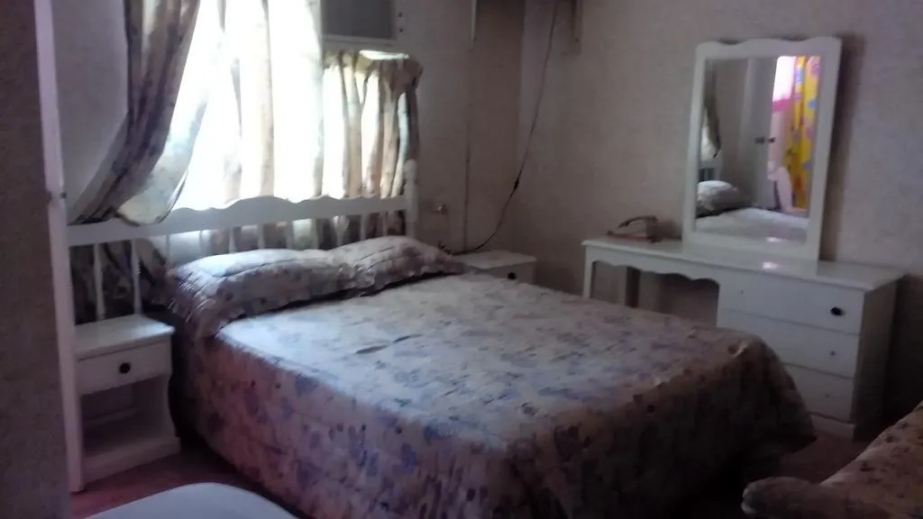 ***  Port Of Call Hotel Black River Jamajka